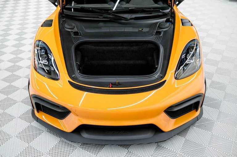 Porsche 718 Cayman GT4 RS