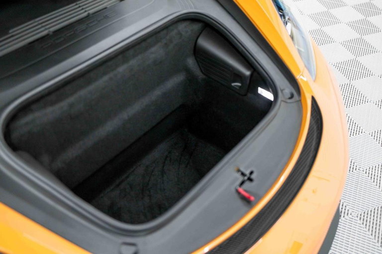 Porsche 718 Cayman GT4 RS