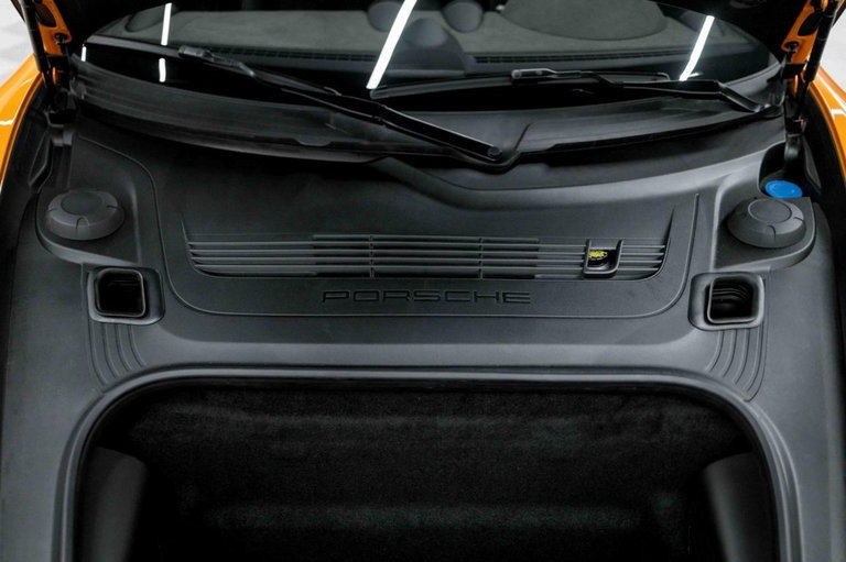 Porsche 718 Cayman GT4 RS