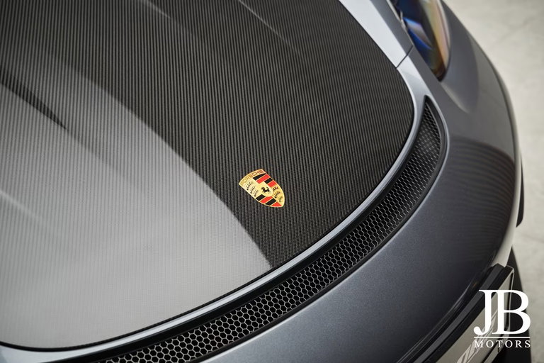 Porsche 718 Spyder RS