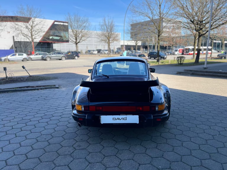 Porsche 911 Carrera 3.2 WTL