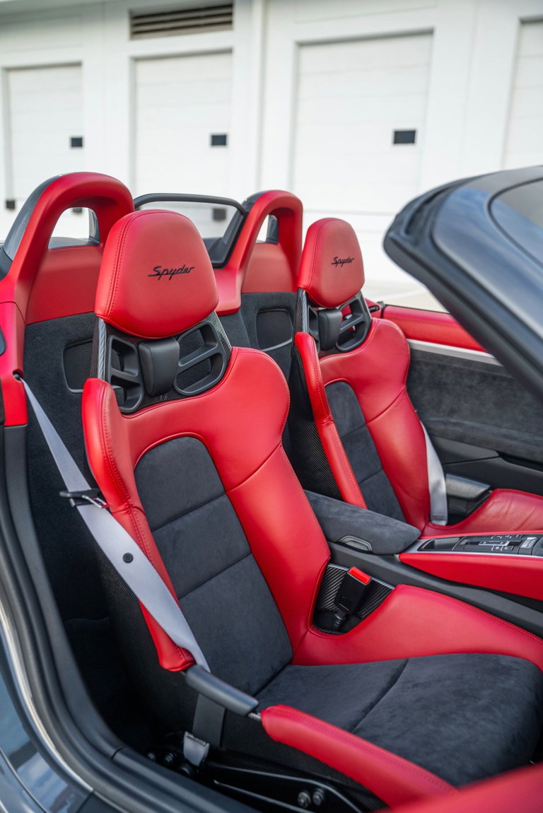 Porsche 981 Boxster Spyder