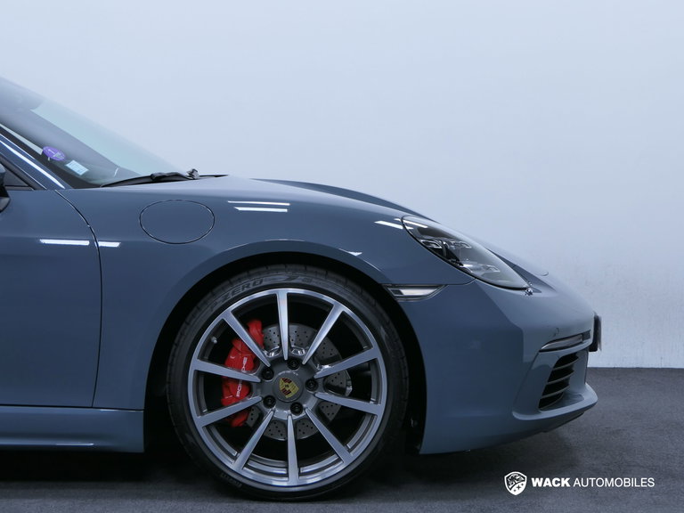 Porsche 718 Boxster S