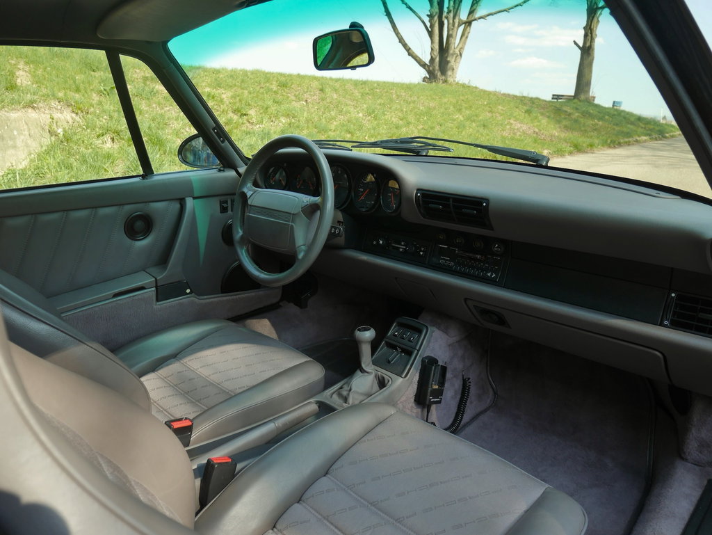 Porsche 964 Carrera 2