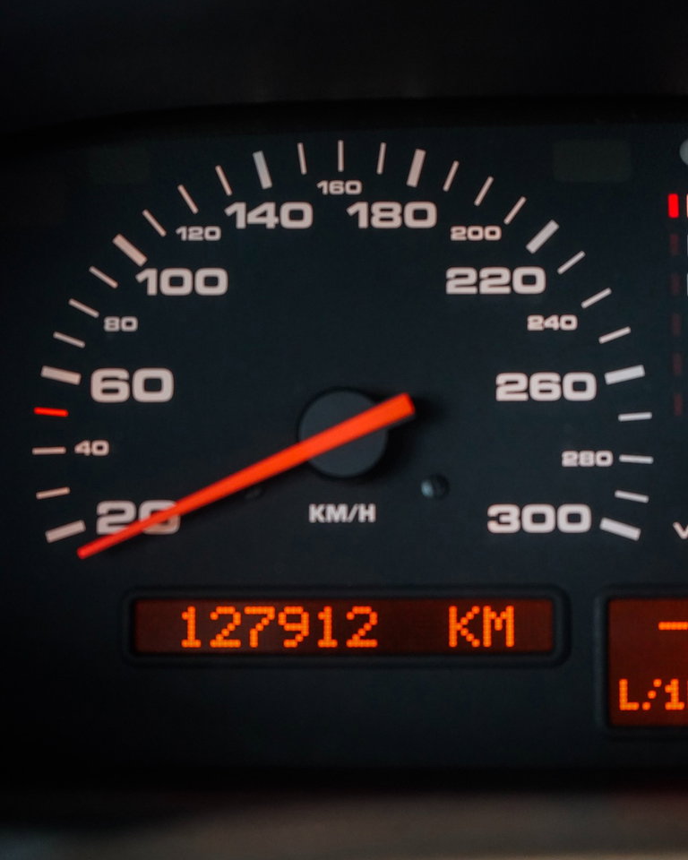 Porsche 928 S4