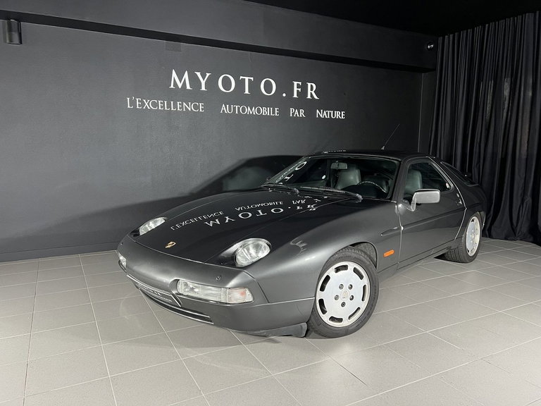 Porsche 928 S4