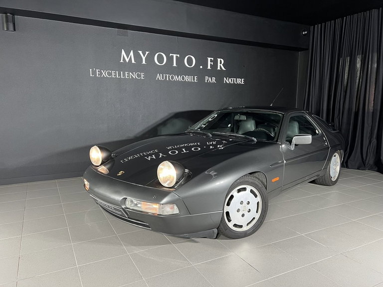 Porsche 928 S4
