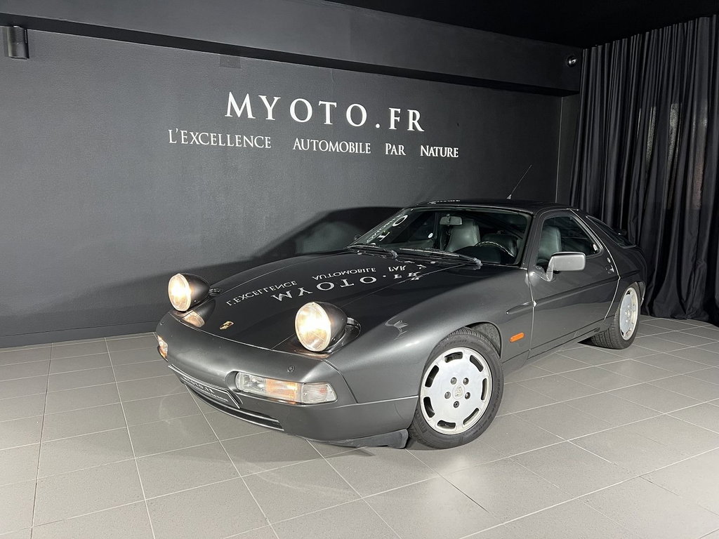 Porsche 928 S4