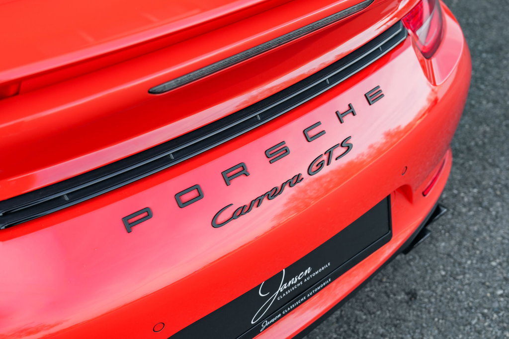 Porsche 991 Carrera GTS