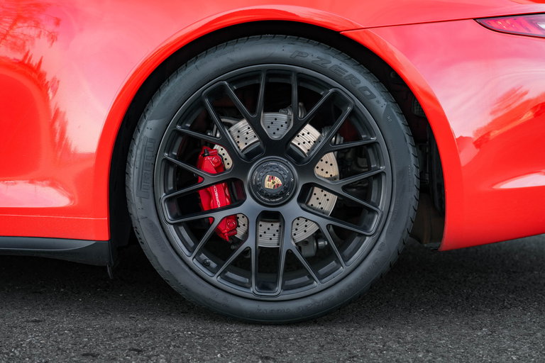 Porsche 991 Carrera GTS