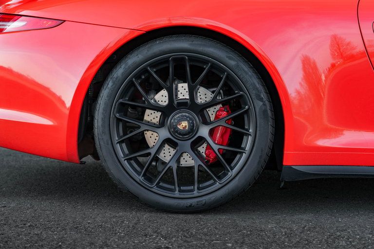 Porsche 991 Carrera GTS