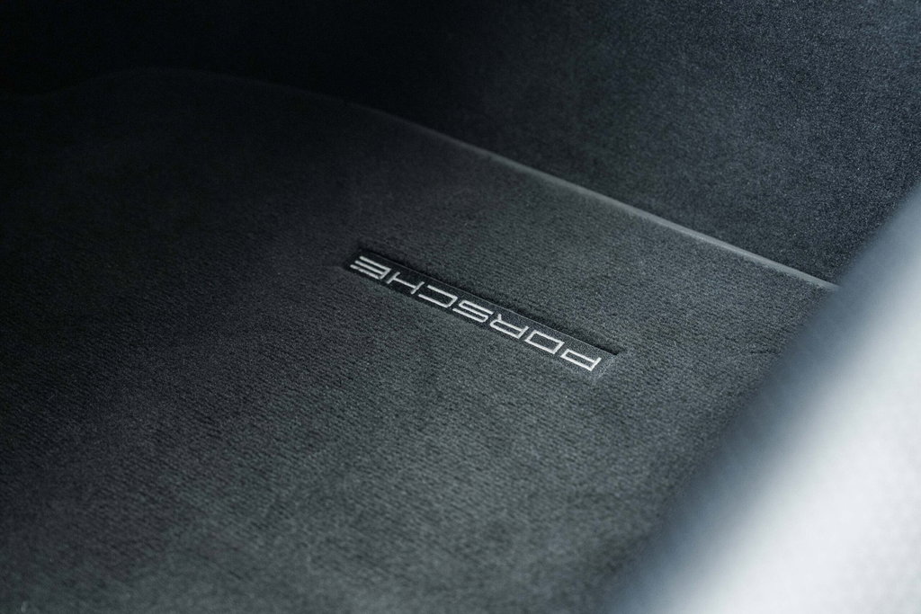 Porsche 991 Carrera GTS