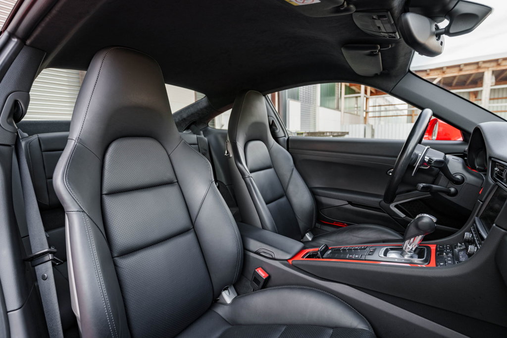 Porsche 991 Carrera GTS