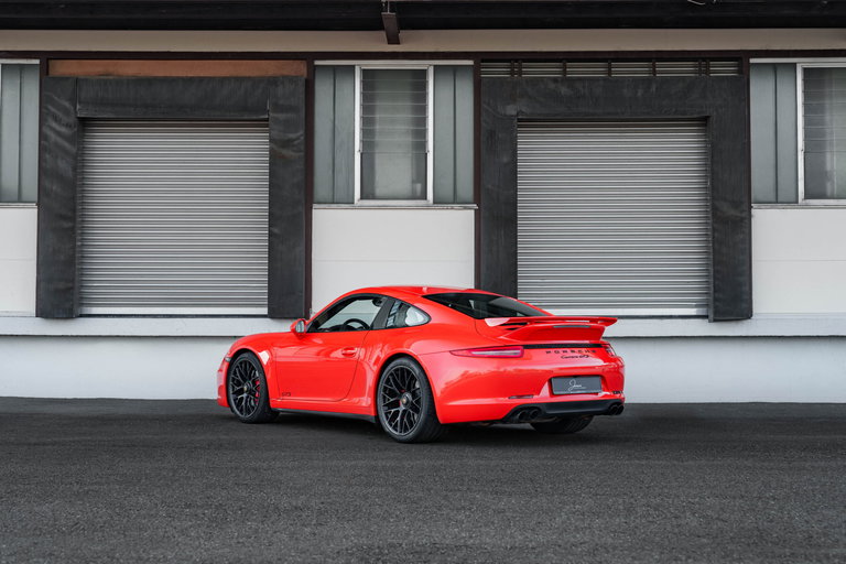 Porsche 991 Carrera GTS