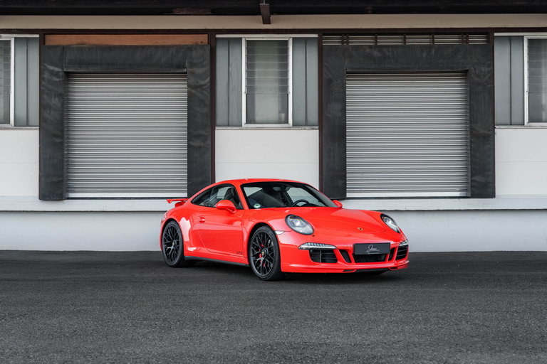 Porsche 991 Carrera GTS