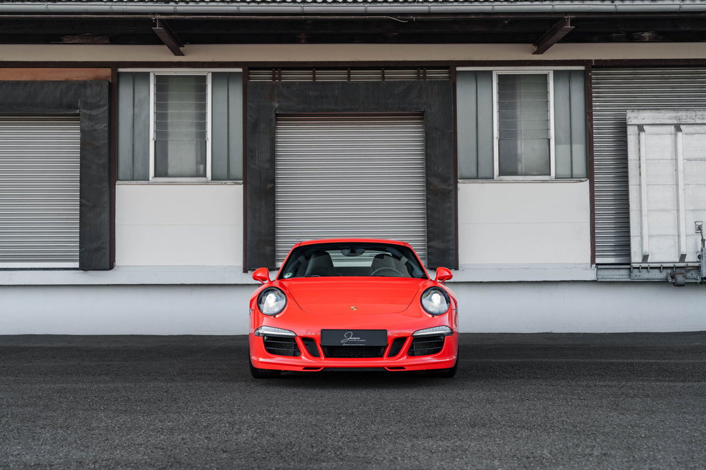Porsche 991 Carrera GTS