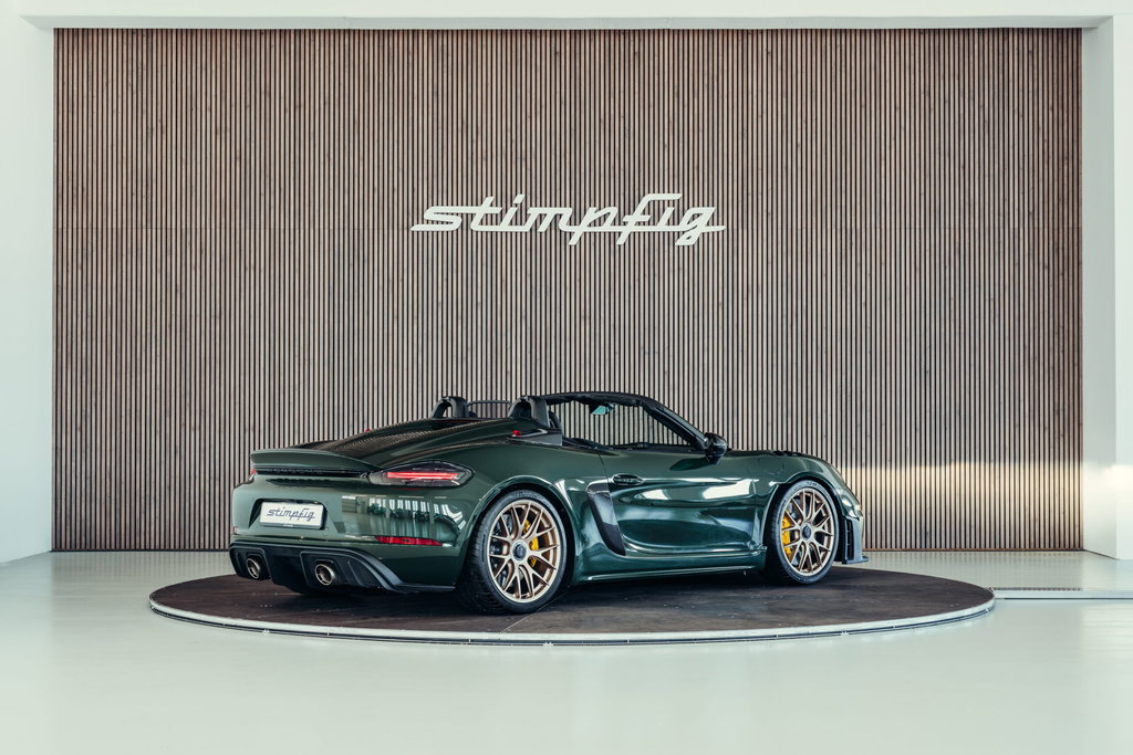 Porsche 718 Spyder RS