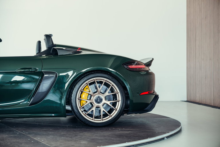 Porsche 718 Spyder RS