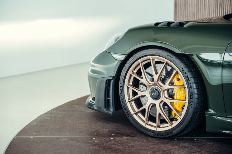 Porsche 718 Spyder RS