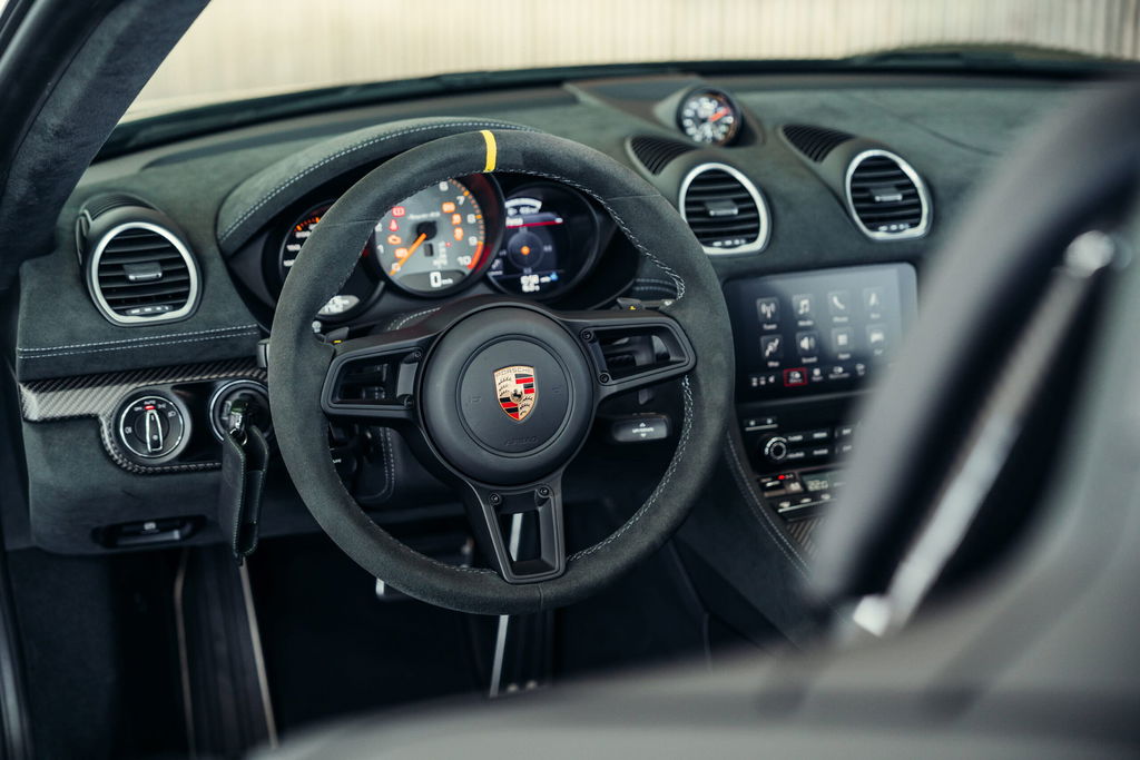 Porsche 718 Spyder RS