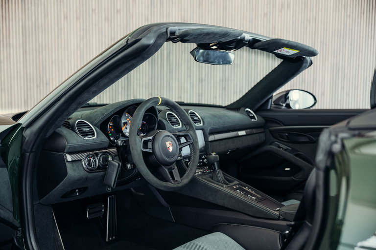 Porsche 718 Spyder RS