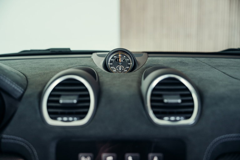 Porsche 718 Spyder RS