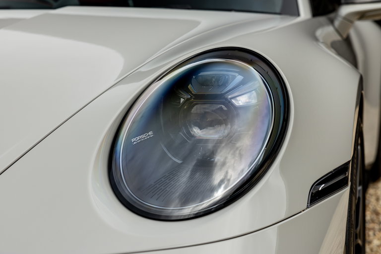 Porsche 992 GT3 Touring