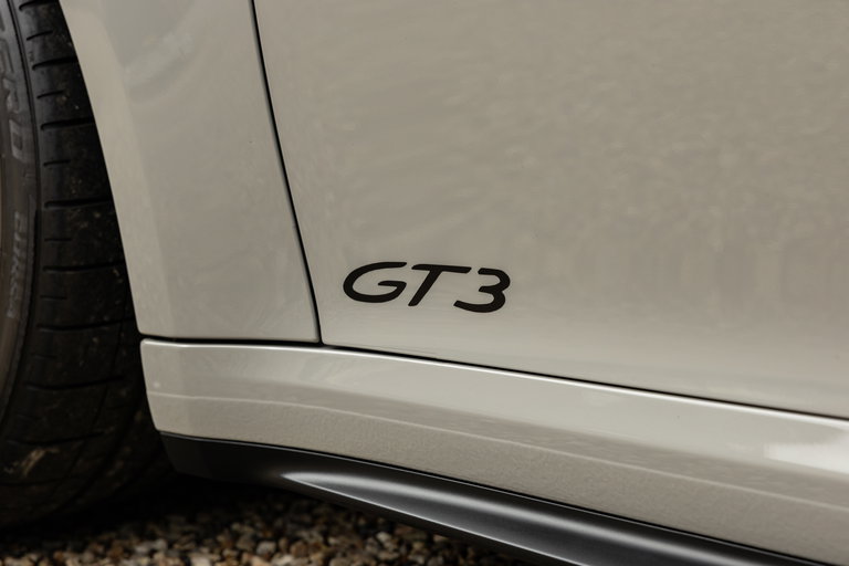 Porsche 992 GT3 Touring