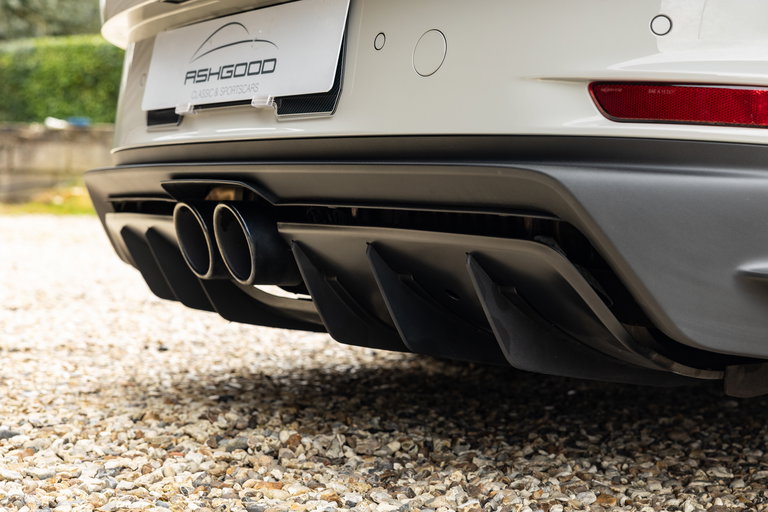 Porsche 992 GT3 Touring