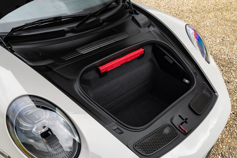 Porsche 992 GT3 Touring