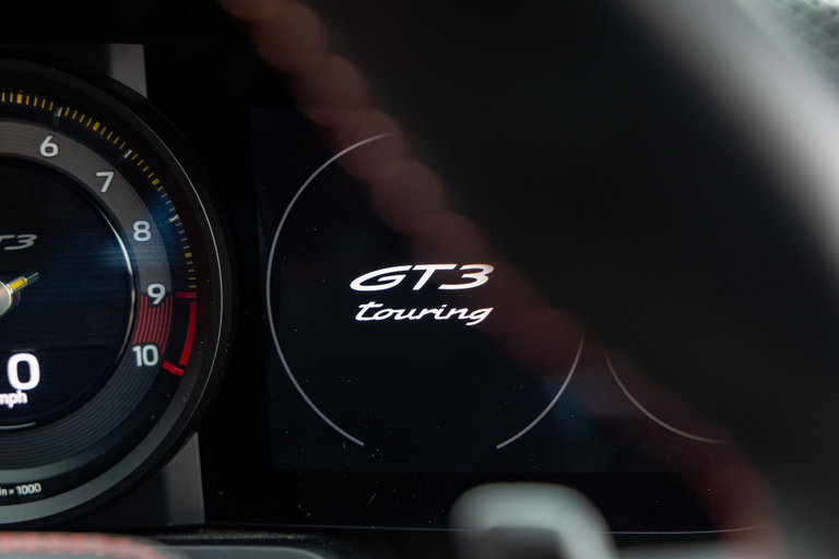 Porsche 992 GT3 Touring