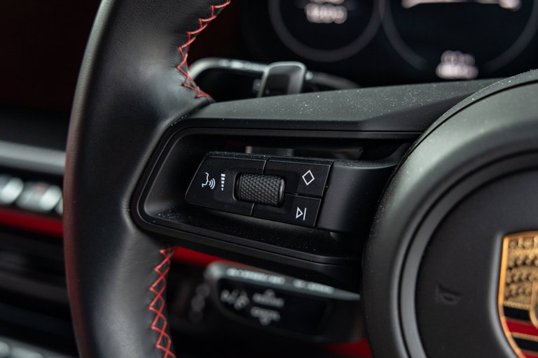 Porsche 992 GT3 Touring