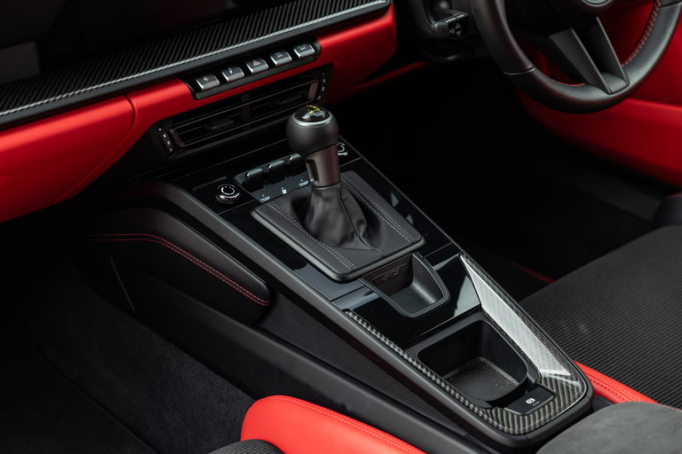 Porsche 992 GT3 Touring