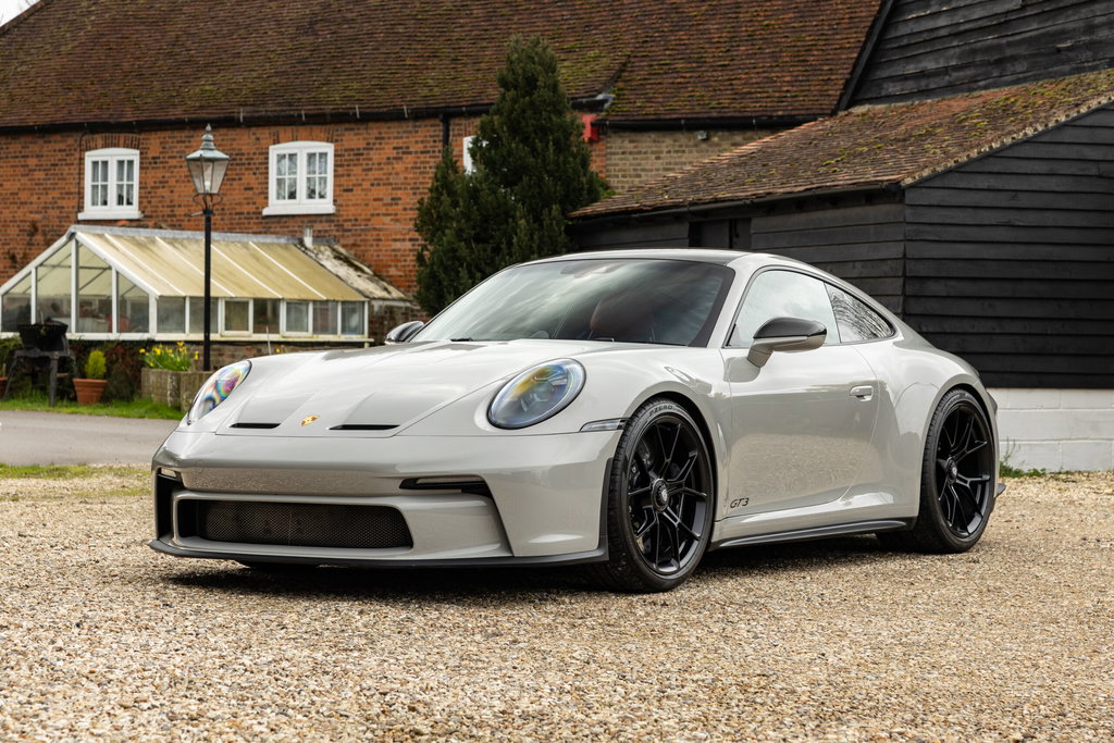 Porsche 992 GT3 Touring
