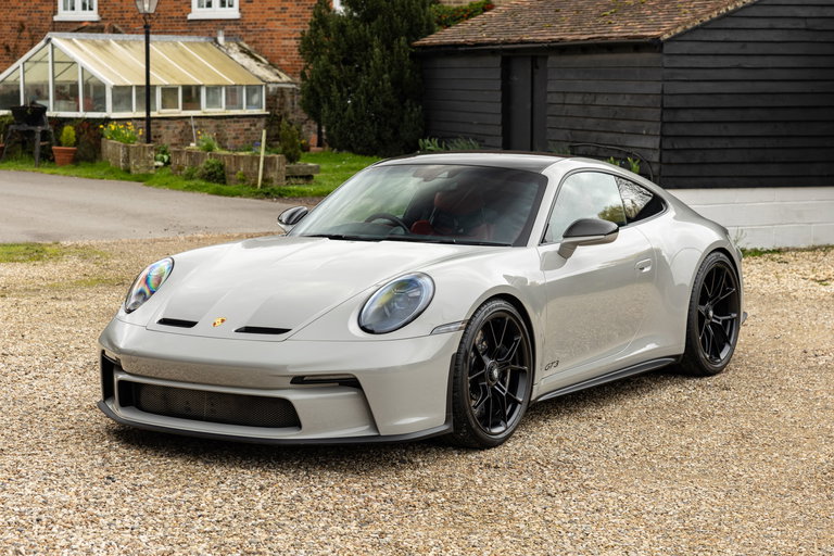 Porsche 992 GT3 Touring