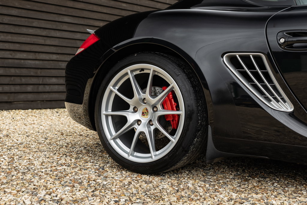 Porsche 987 Cayman R