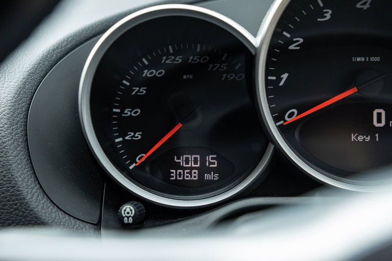 Porsche 987 Cayman R