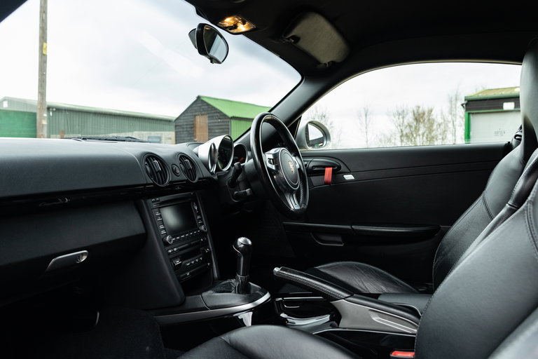 Porsche 987 Cayman R