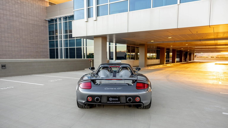 Porsche Carrera GT