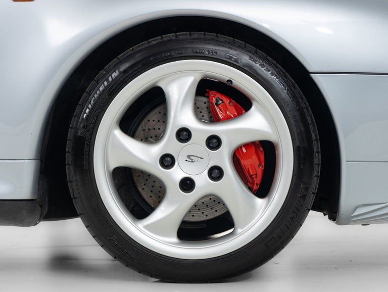 Porsche 993 Carrera 4S