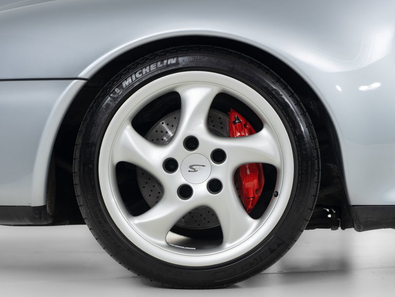 Porsche 993 Carrera 4S