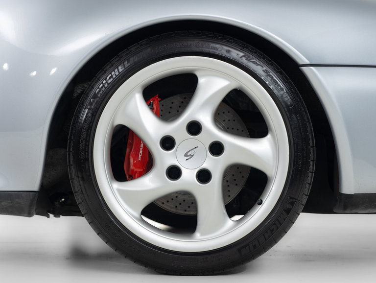 Porsche 993 Carrera 4S
