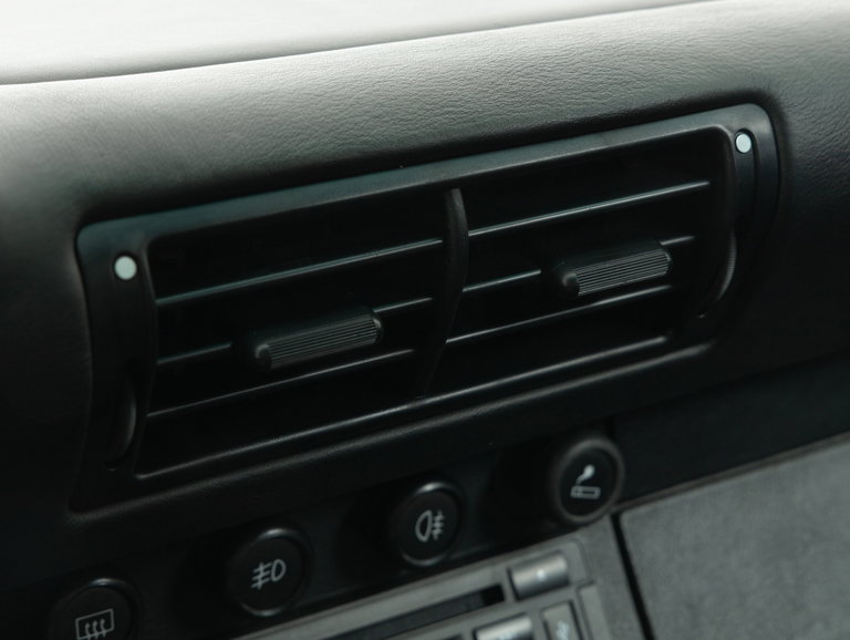 Porsche 993 Carrera 4S