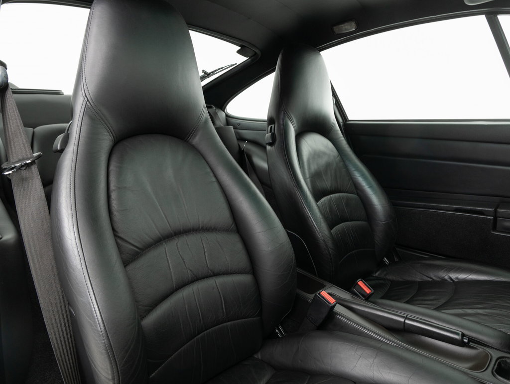 Porsche 993 Carrera 4S