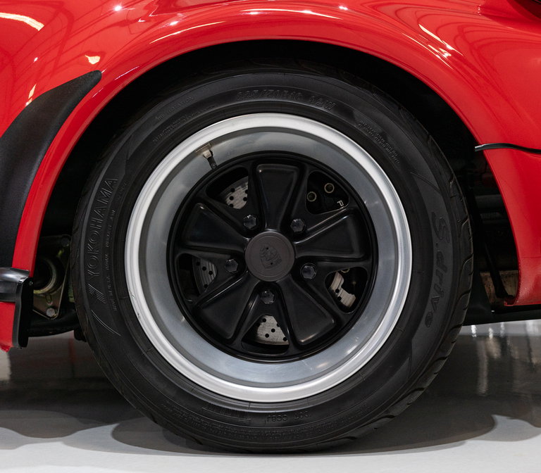 Porsche 911 Carrera 3.2 WTL