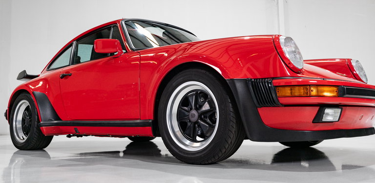 Porsche 911 Carrera 3.2 WTL