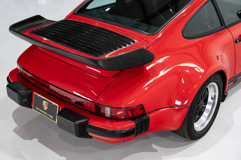 Porsche 911 Carrera 3.2 WTL