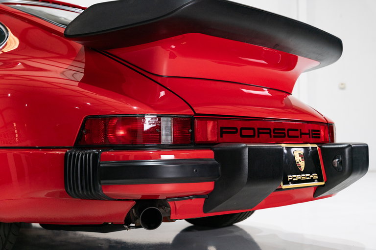 Porsche 911 Carrera 3.2 WTL