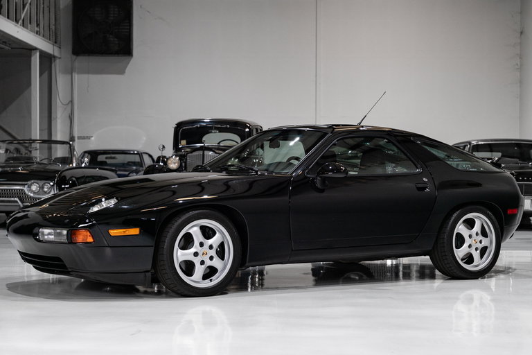 Porsche 928 GTS