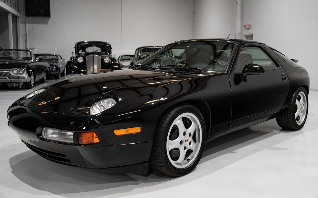 Porsche 928 GTS